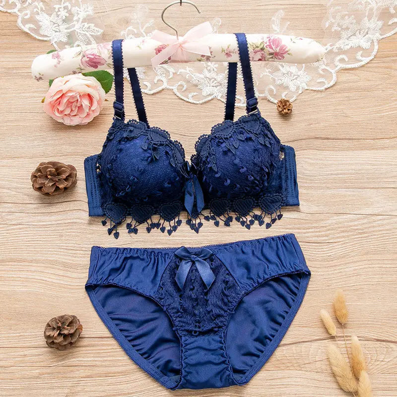 New Top Japanese Bra Set Women Lace Underwear Set Embroidery Bra Set A B Cup Brassiere Wireless Bra Push Up Sexy Lingerie set