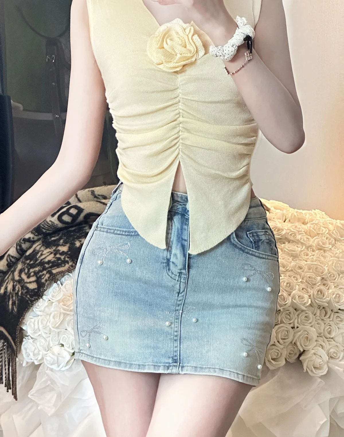 

Джинсовая юбка Sun Ya Design Sense с пайетками, А-силуэт, с высокой талией, однотонная, универсальная, из летней коллекции