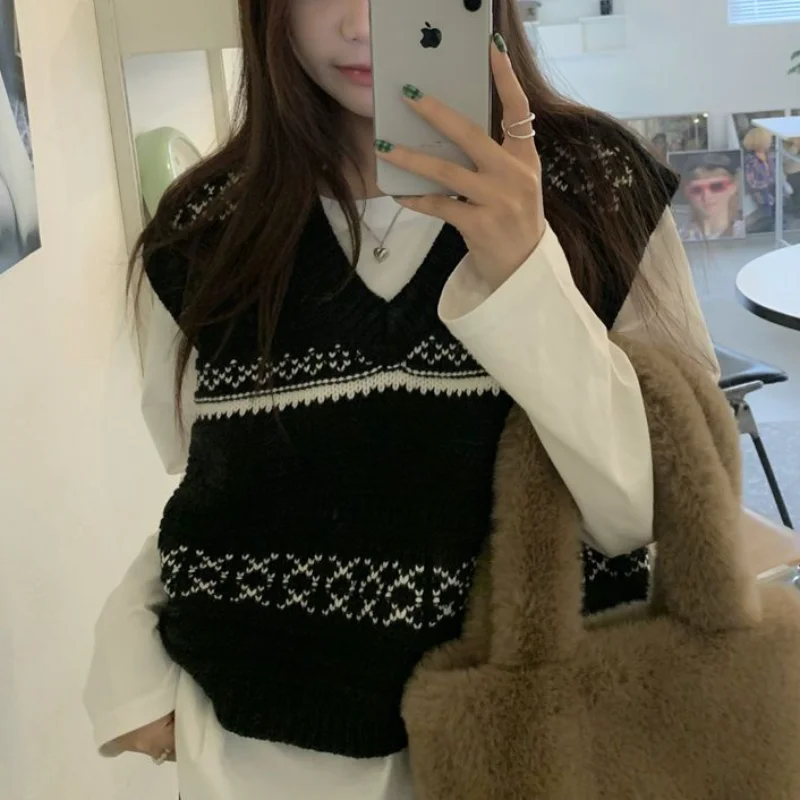 

Sweater Vest Women Panelled Design V-neck Aesthetic Newly Vintage Fashion Loose Students Spring All-match Ulzzang Style Casual
