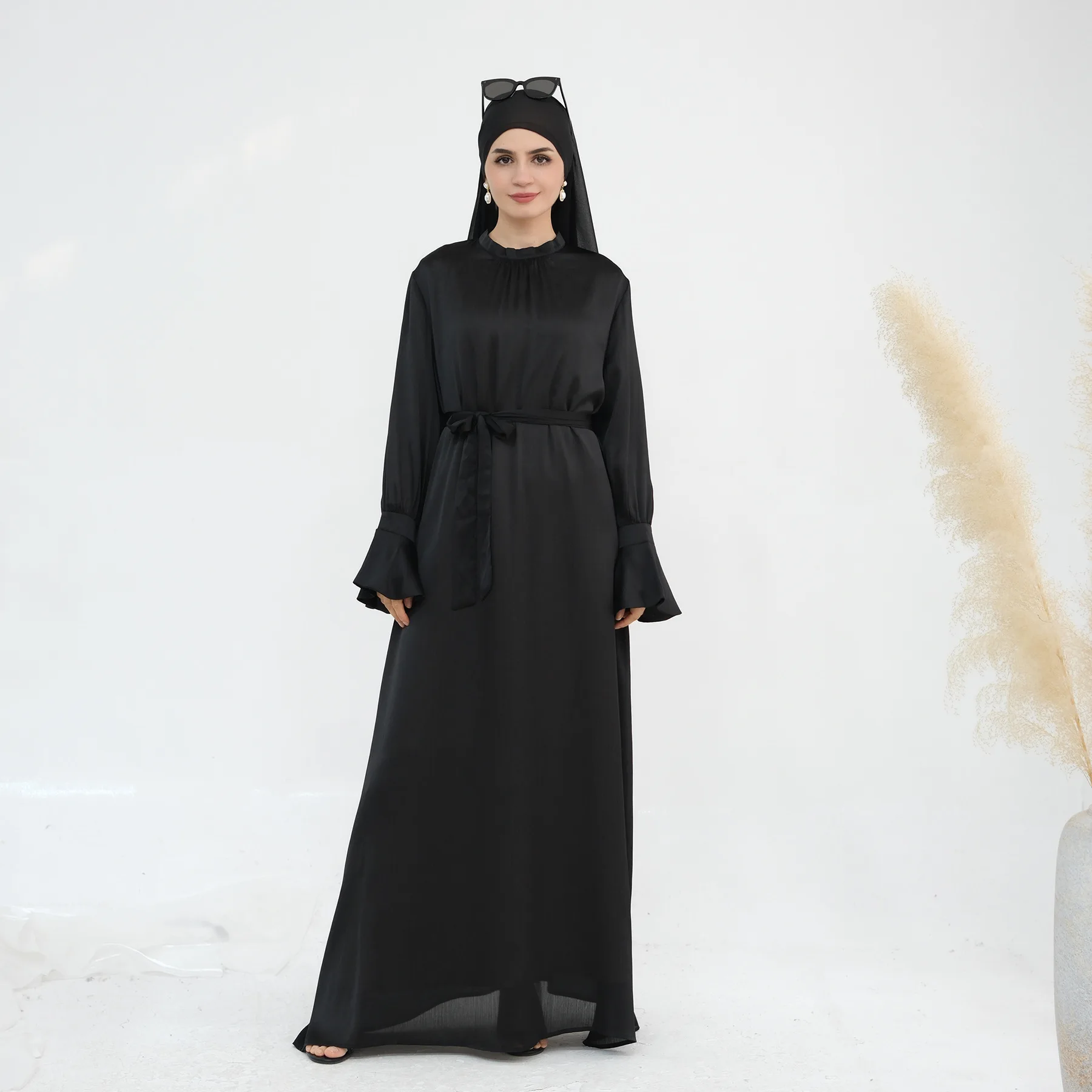 

Soft waist strap two wear dress Dubai elegant satin dress fashion simple temperament elegant resort style high-end banquet party
