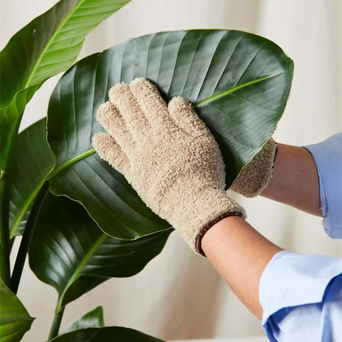 4 Pairs Microfiber Auto Towel Drying Dusting Gloves Cleaning Cloth Supplies for Housekeeping Kitchen House Mirrors Lamps Blinds