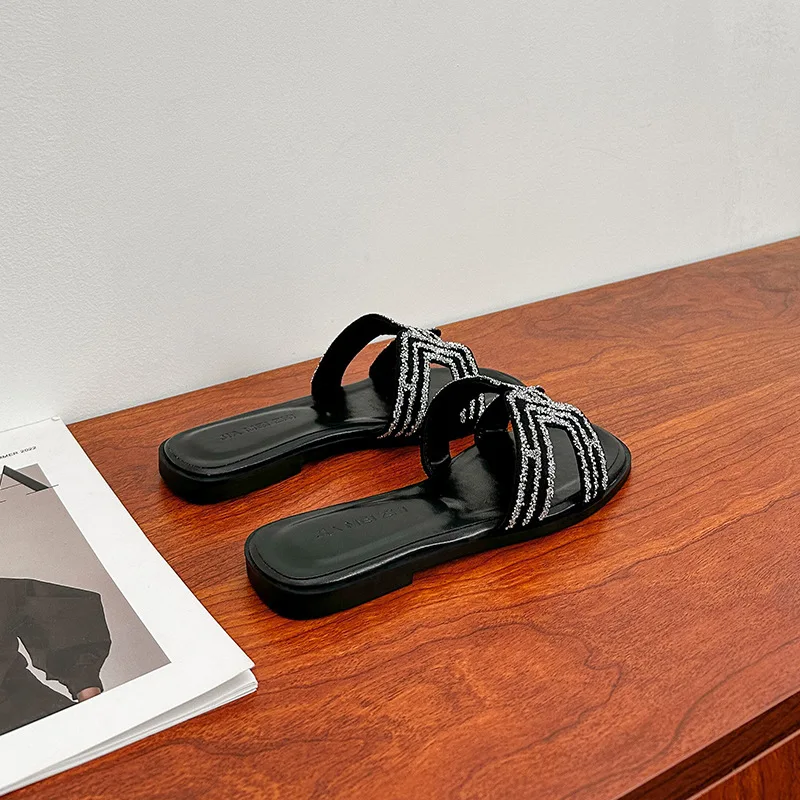 

Womens slippers new rhinestone flat suitable outdoor wear casual fashionable soft-soled one-strap beach shoes sandals large size