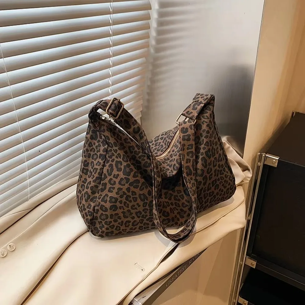 

Versatile Soft Textile Women's Shoulder Bag Large Capacity Adjustable Strap Crossbody Bag Leopard Print Bag Crossbody Bags