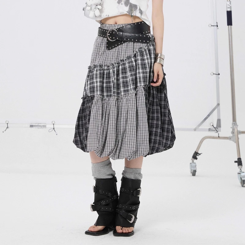 オリジナルデザイン黒、白のチェック柄非対称スプライシング女性のロングスカート夏の新レトロ甘いクールなレースクラウドスカートレディース