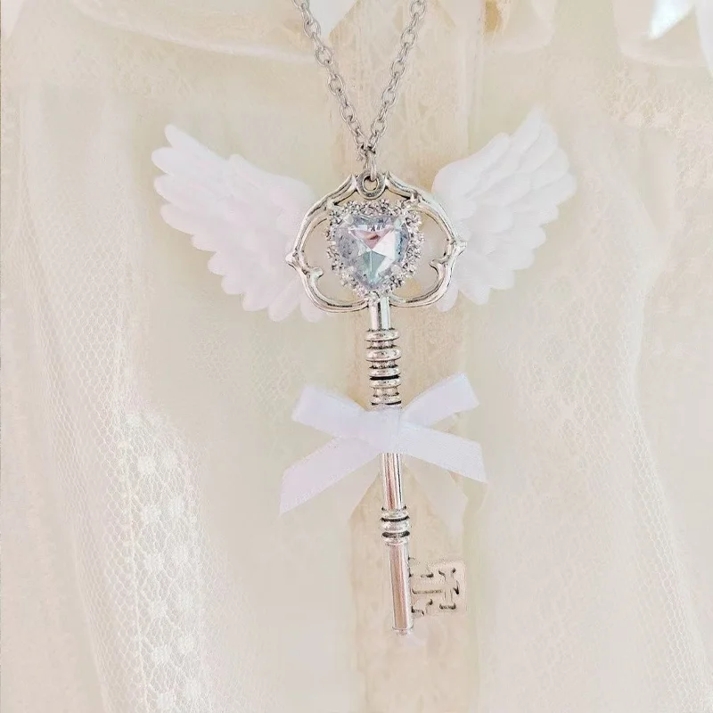 

Necklace Keychain DIY Handmade Magic Needle Angel Wings Y2K Gift Women Men Girl Cosplay Syringe Subculture Collar Bloody Choker