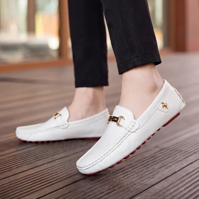 Modische Designer-Leder-Loafer für Herren, bequeme Slipper, leichte, rutschfeste Freizeitschuhe für Herren, flache Herrenschuhe. – Detail 15