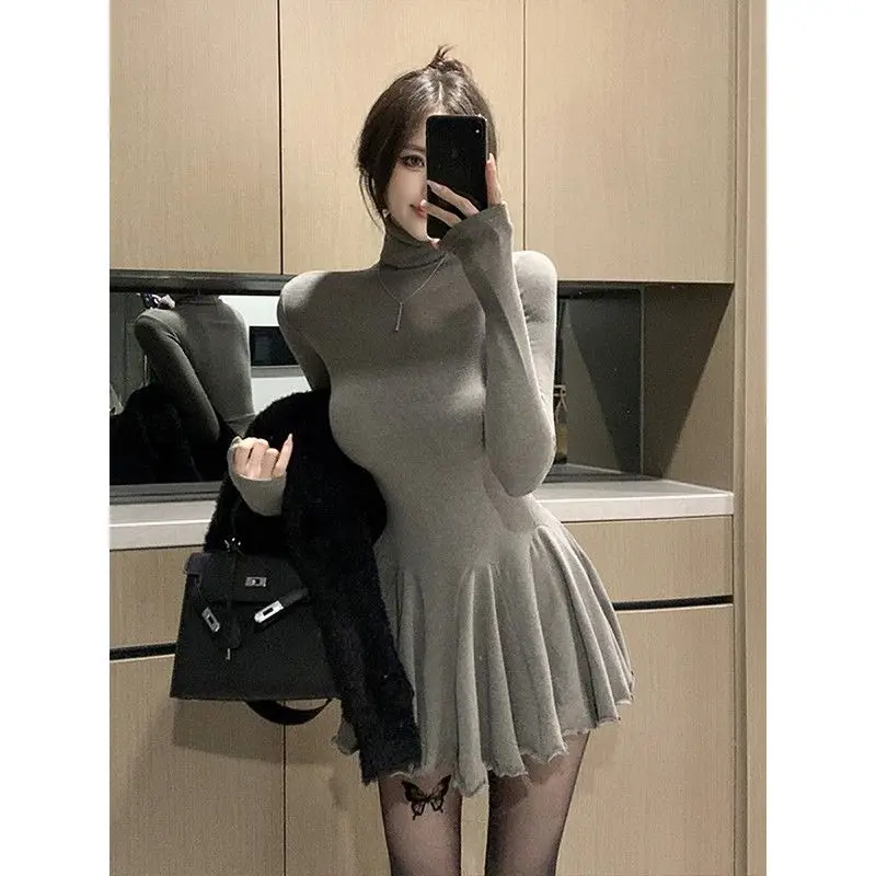 GG New Dress Elegant Pure Desire Body, High Neck Show Chest, Lazy Long Sleeved Gray Fashion Women Mini Dress Sweet 2026 New