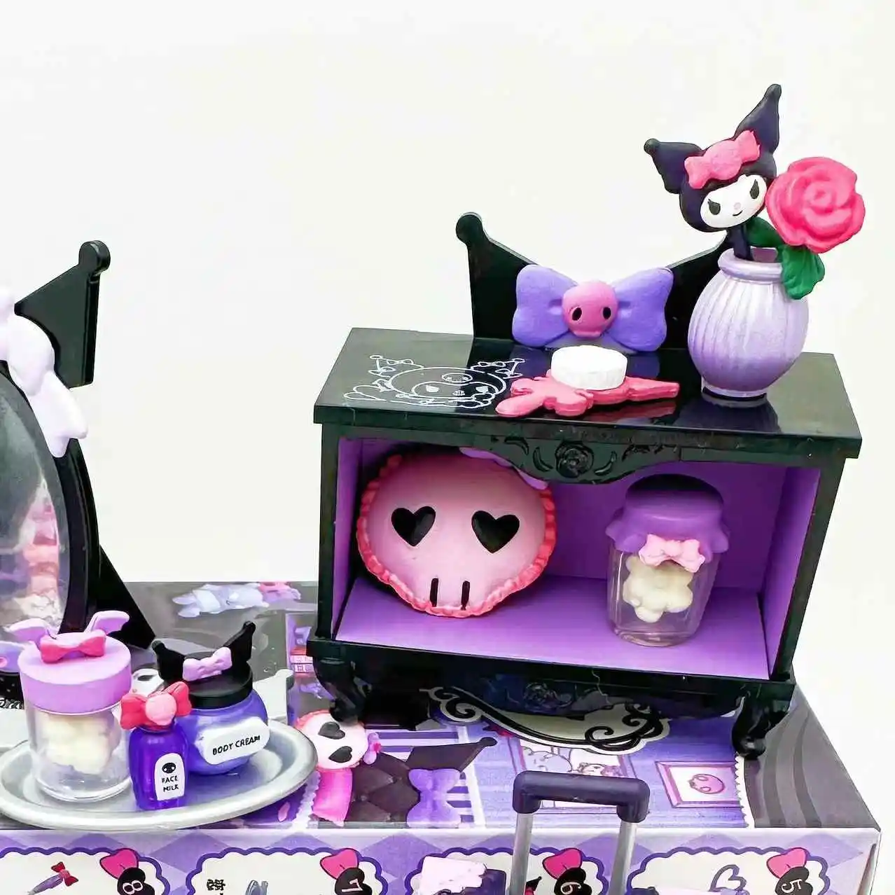 Re-ment 8Pcs/set Sanrio Kuromi Gothic Room Purple Miniature Scene Blind Box Toys Anime Figure Doll Gifts Toys Collect Ornaments