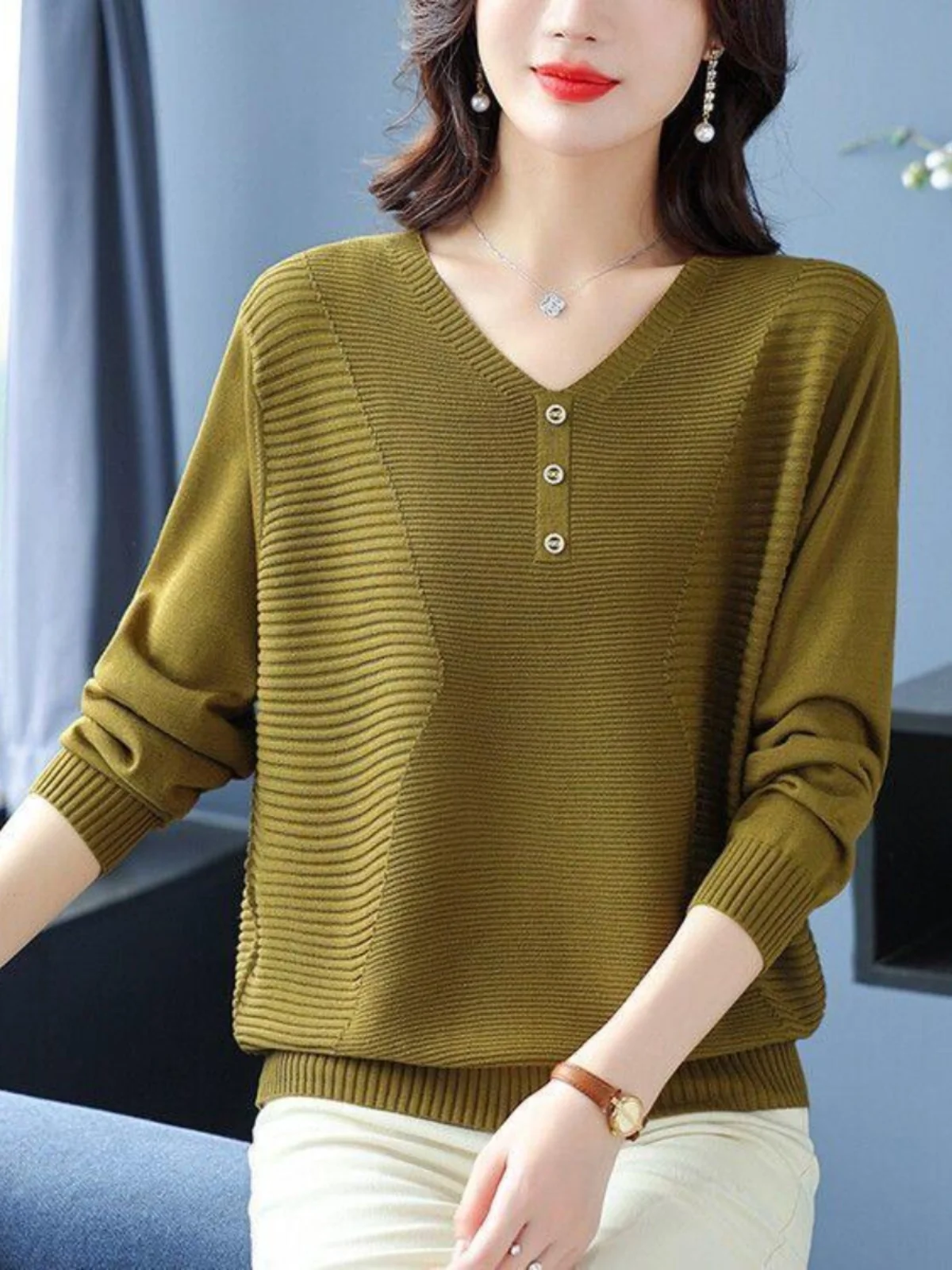 

Весенний новый модный антивозрастной вязаный базовый слой большого размера, женский свитер среднего возраста для мамы, живота, утягивающий универсальный топ