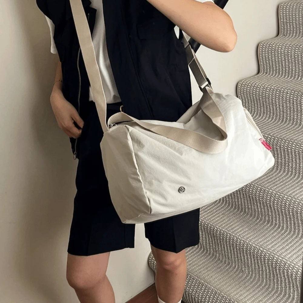 

Stylish Korean Sports Fitness Bag Large Capacity Versatile Travel Luggage Bag Cross Body Zipper Yoga Satchel Bag Daily