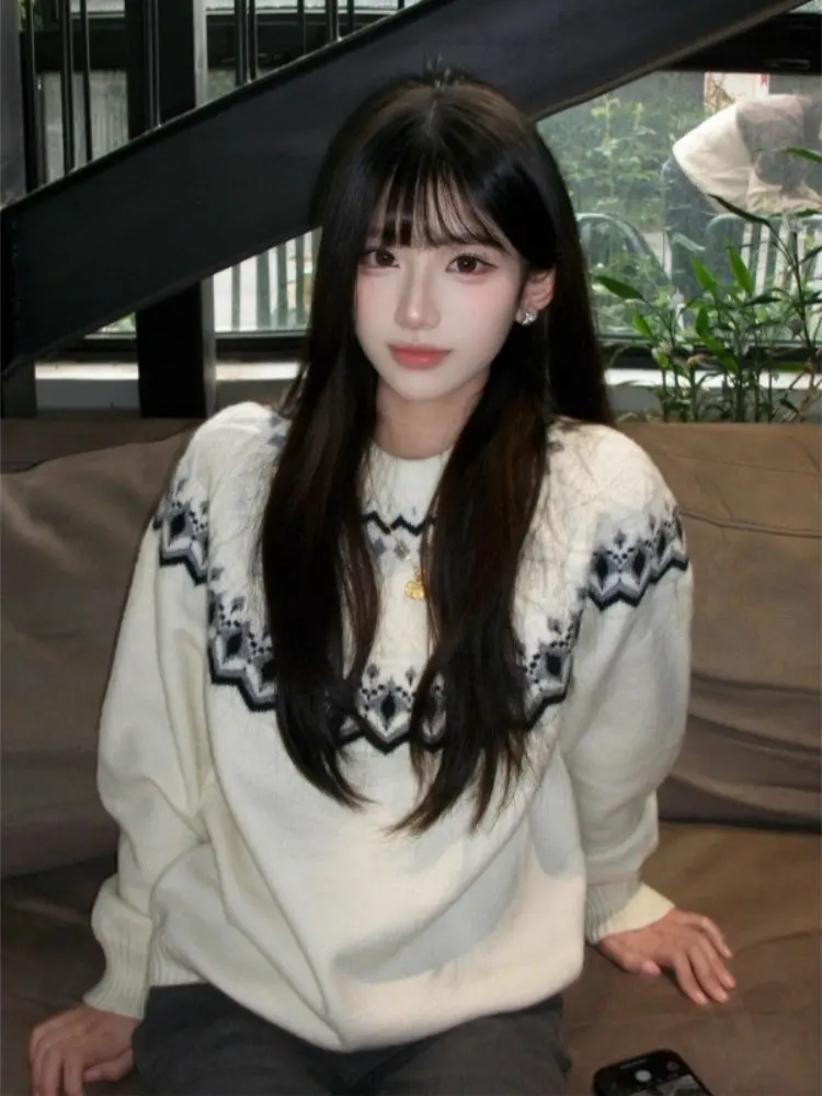 

Feilao Island 2025 Winter New Sle White Knitted Sweater Women's Loose Fit Innerwear Outerwear Lazy High-End Feeling Top