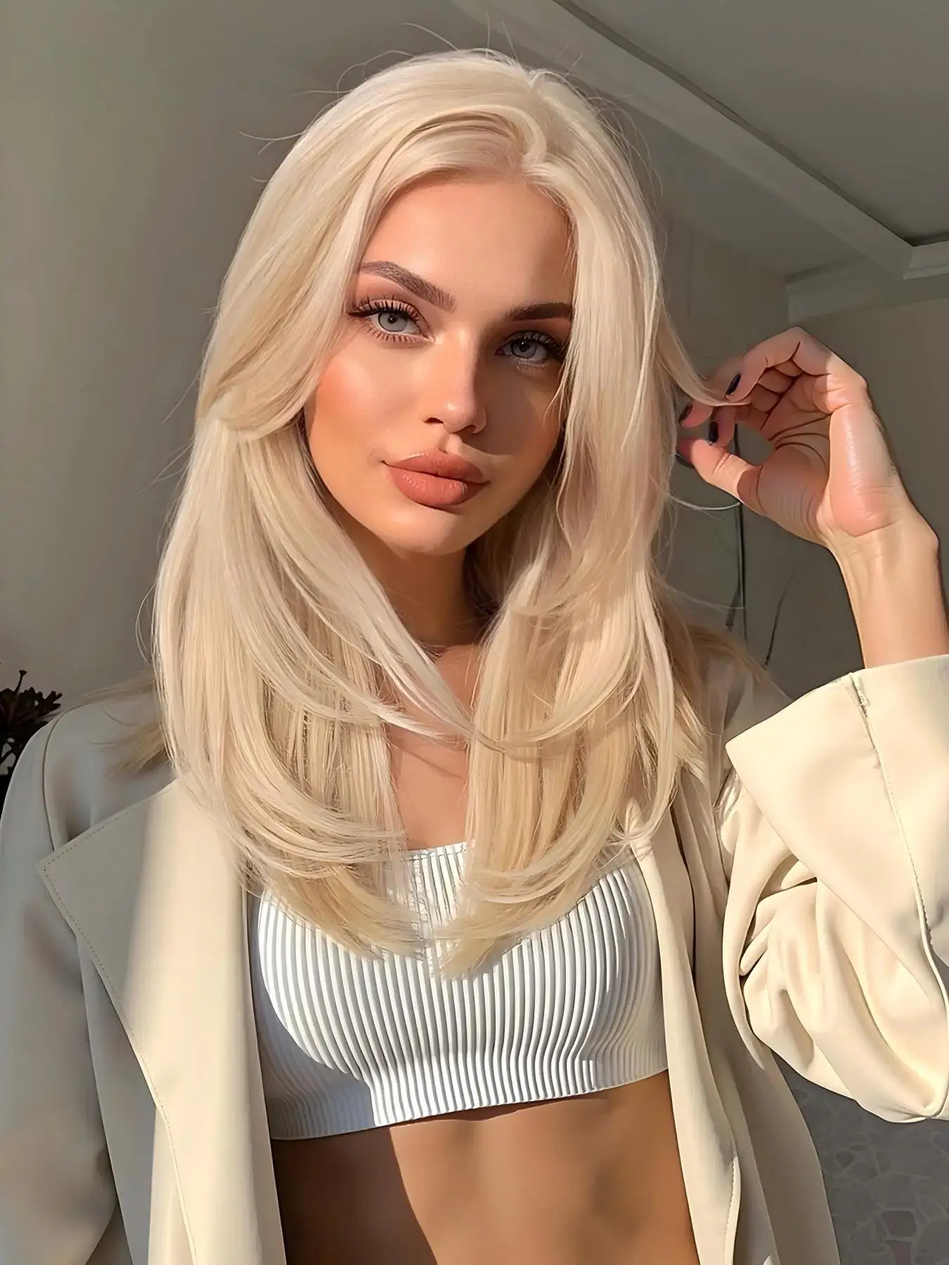 13x6 Lace Frontal Synthetic Wig 22 Inch Long Straight Layered Honey Blonde HD Lace Glueless Wigs Women Heat Resistant Hairline