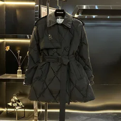 Abrigo de algodón de plumón negro de gran tamaño para mujer, chaqueta acolchada cálida, ropa de algodón de rejilla en forma de diamante larga para mujer, moda de invierno, nuevo