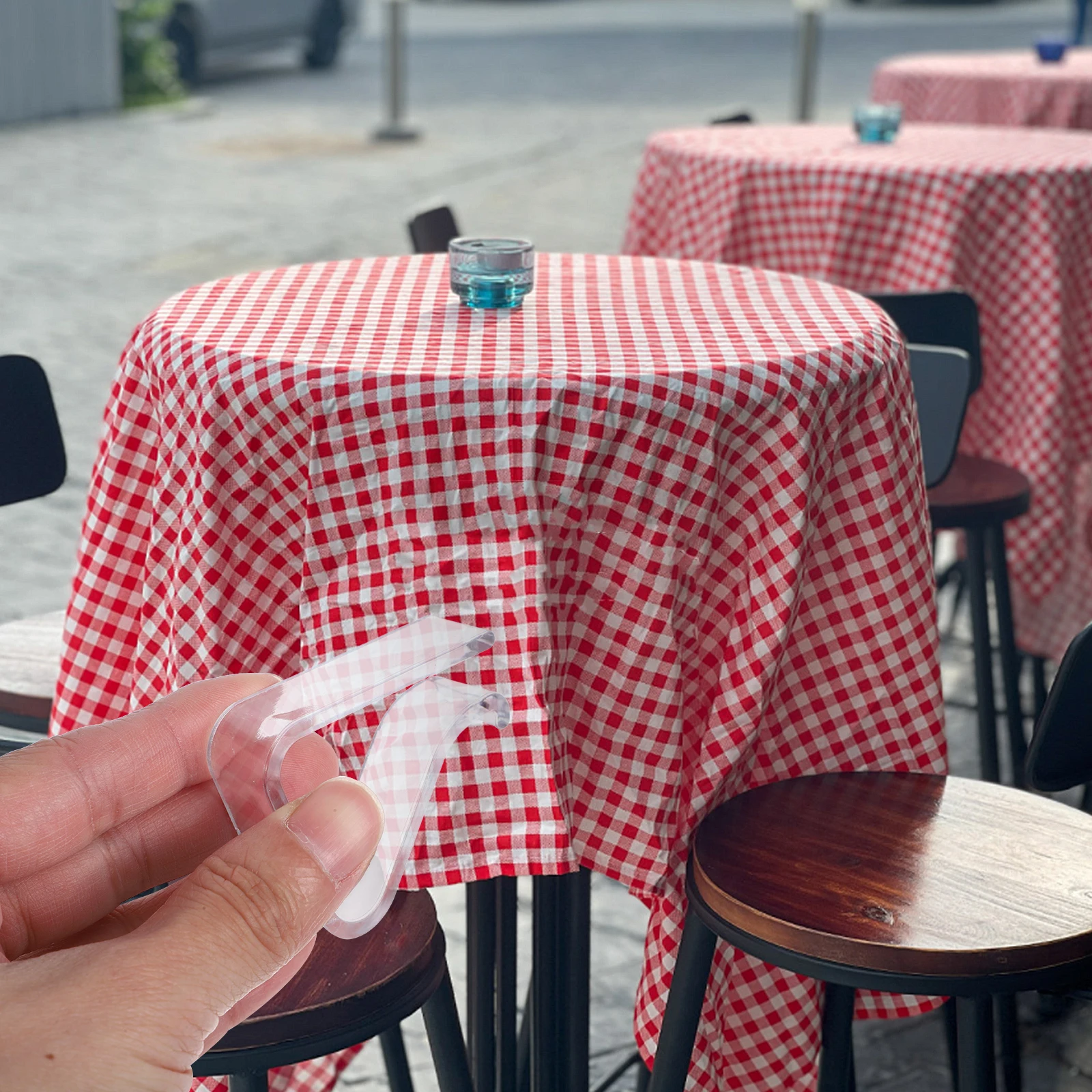

6pcs Slip Tablecloth Clips Home Table Cloth Clips Clear Holders for Kitchen Outdoor Picnic Tables Prevent Sliding Easy Use