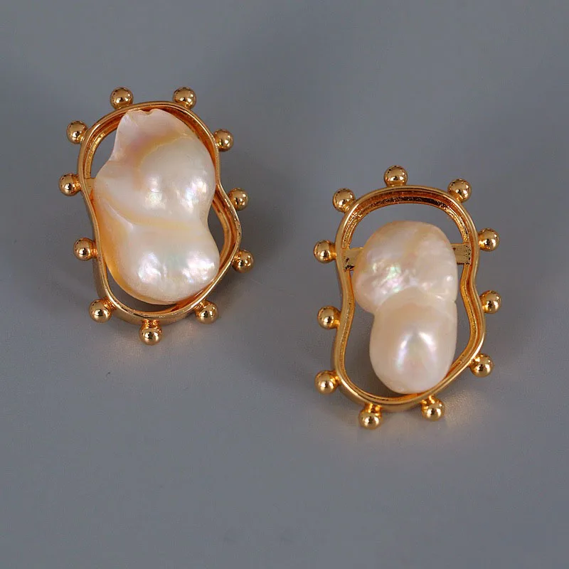 Vintage Statement Baroque Pearl Stud Earrings For Women Jewelry Runway Party T Show Fancy Trendy Boho INS Japan Korea