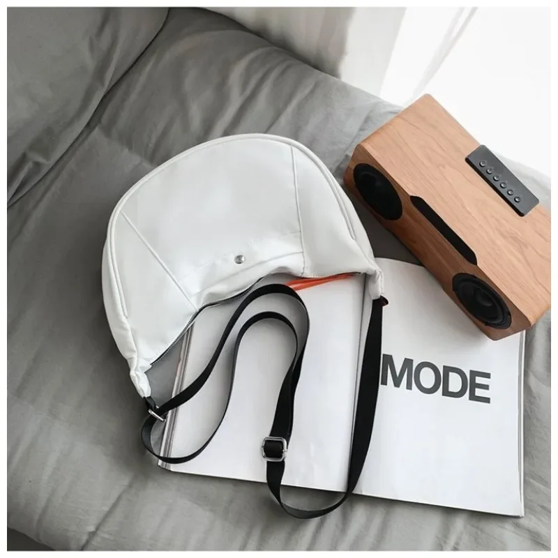 Hoge kwaliteit nylon halve maan schoudertassen 2024 nieuwe stijl effen rits duurzaam hot trendy crossbody tassen voor vrouwen casual hot