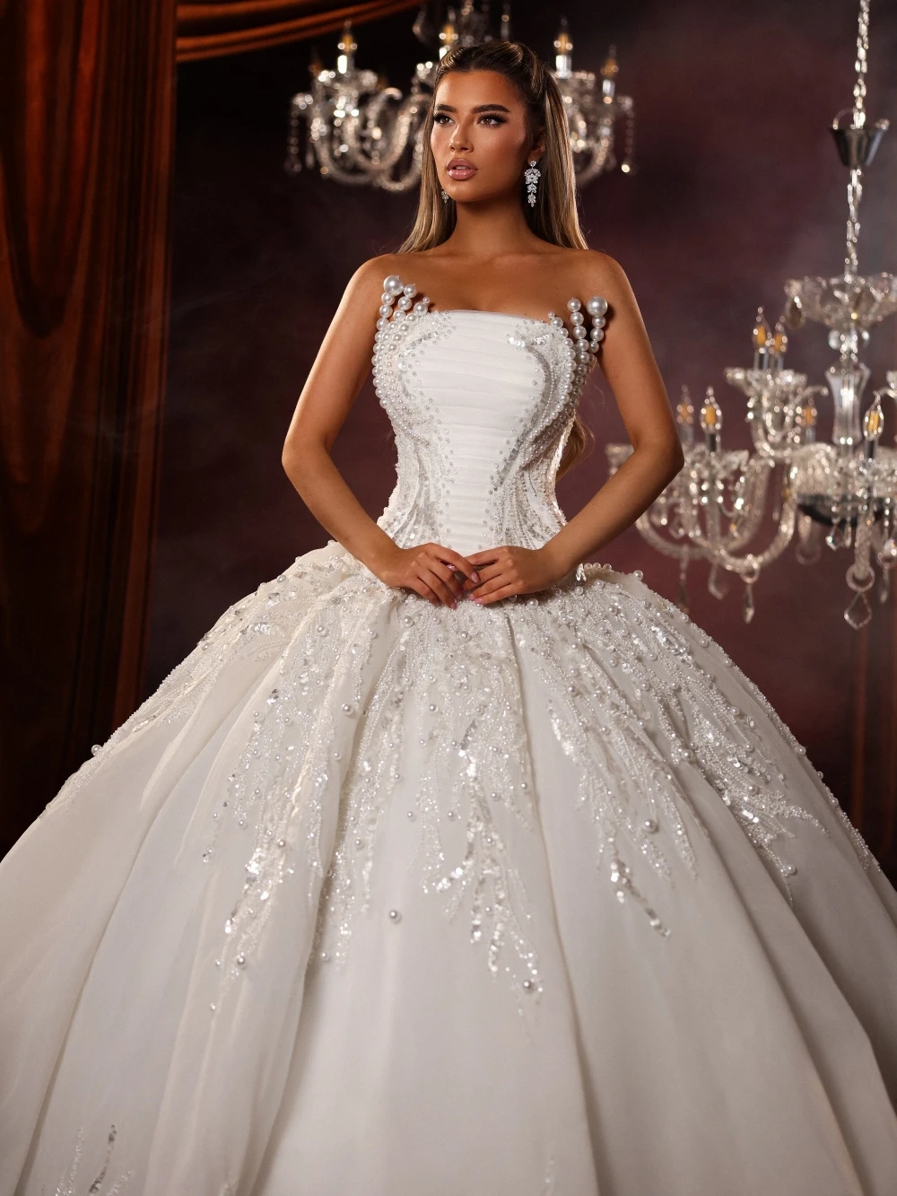 Luksusowa suknia ślubna księżniczki z cekinami i perłami, elegancka suknia bez ramiączek i rękawów, suknie ślubne szyte na miarę dla panny młodej.