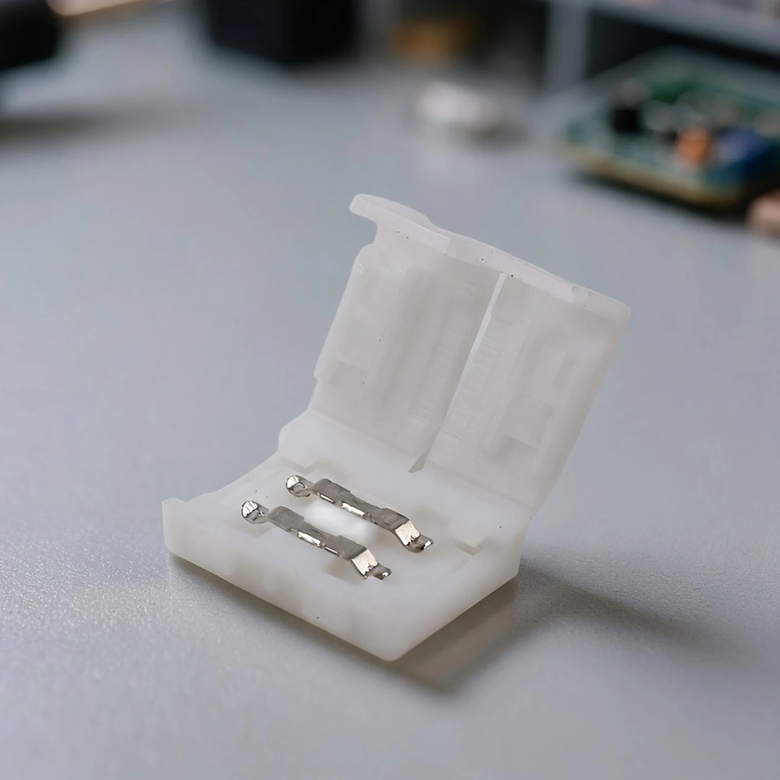 10PCS 2PIN LED Strip Connector Clips for 8mm LED Strips Compatible with 3528 5050 RGB RGBW Designed for Power Injection Use