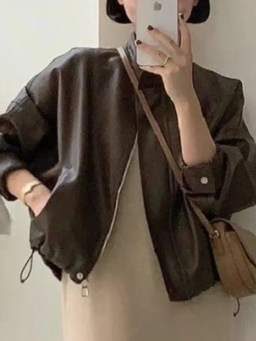 レトロなレッドブラウンレザーのスタンドカラーバイカーベスト、レディーススイートクールトップ、春秋PUレザーコート