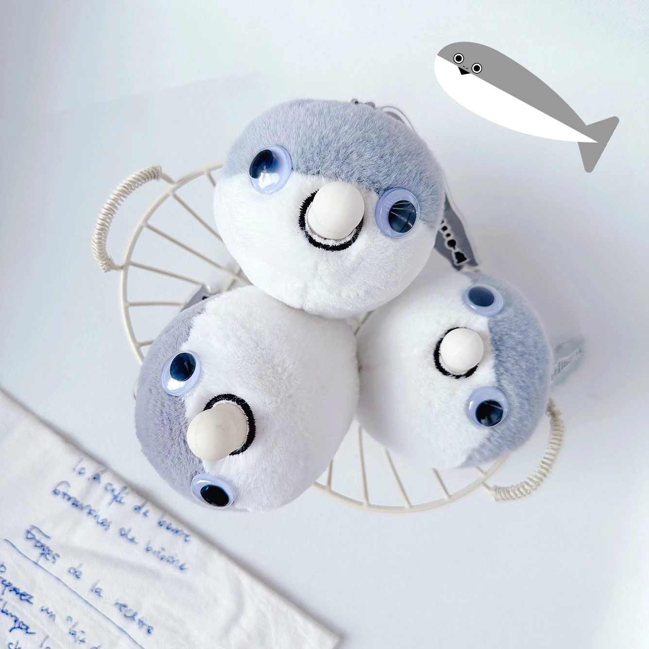 Super Cute Sea Animal Fish Plush Toy Keychain Pendant Fun Squeeze Squeaky Plush Stress Relief Toys Squeeze Bubble Blowing Toys