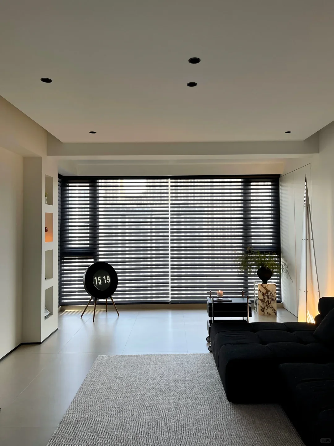 SBest Quality Fashion Black Blinds Custom Made Solid Wood Blinds Smart life Motorized Control Wooden Venetian Blinds