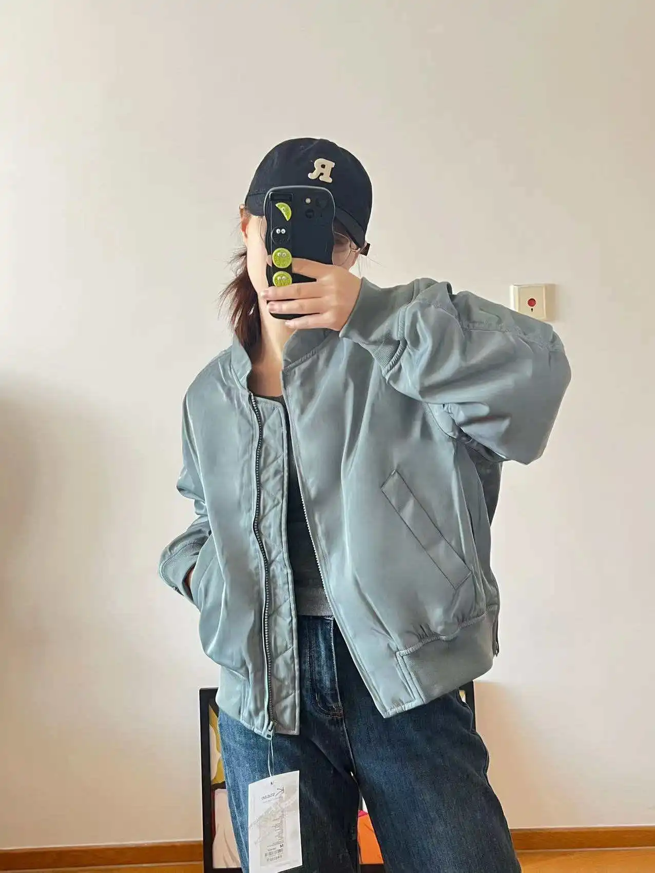 

Свободная куртка-пилот, весна 2025, новая модель, в стиле бейсбольной/военной формы, короткая верхняя одежда, воротник-стойка, другие материалы, 00% [номер материала/название материала, если применимо].