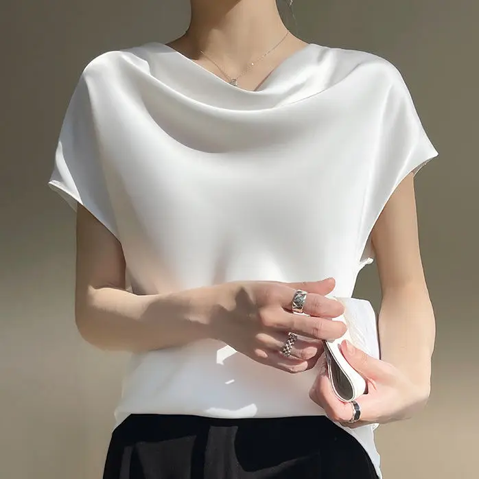 Satin 2024 Spring and Summer New Short Women's French collar T-shirt Simple Short sleeved Large Top