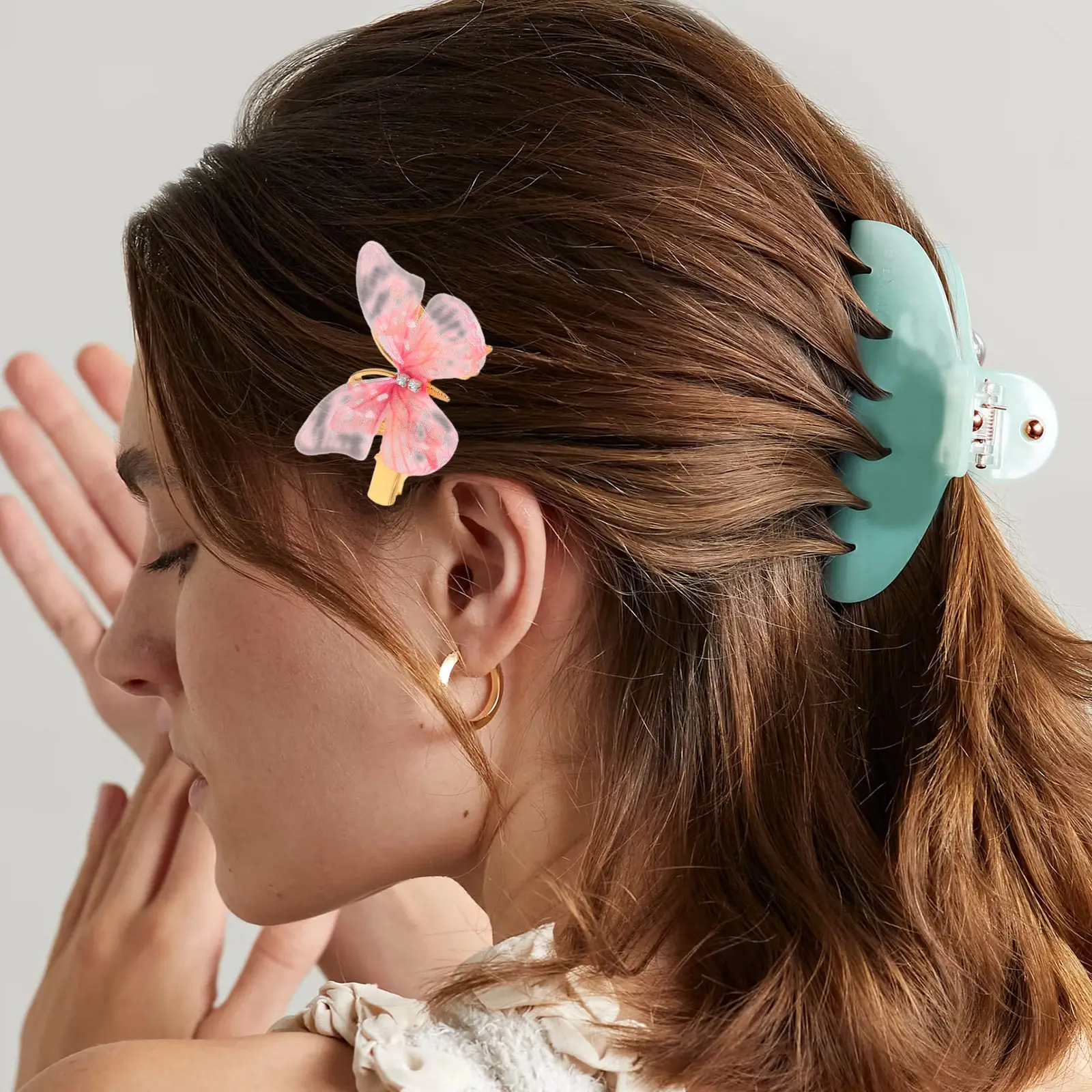 

24Pcs Butterfly Hair Clips for Kids Girls Lightweight Metal Hairpins with Strong Grip Ideal for Bangs Side Hair Daily Wear