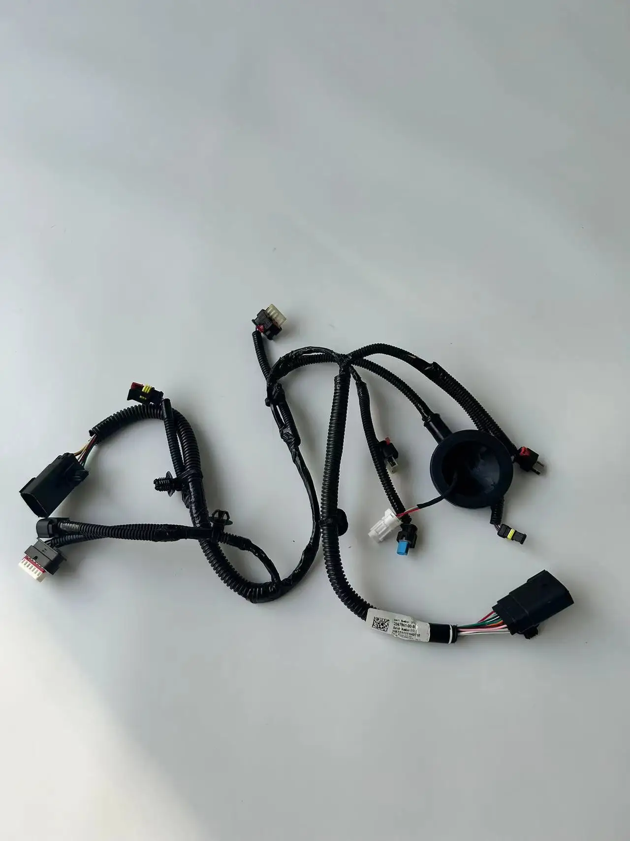 Applicable for Tesla Accessory ModelY Front Gantry Wiring Harness Water Tank Frame Wiring Harness 2567961-00-B