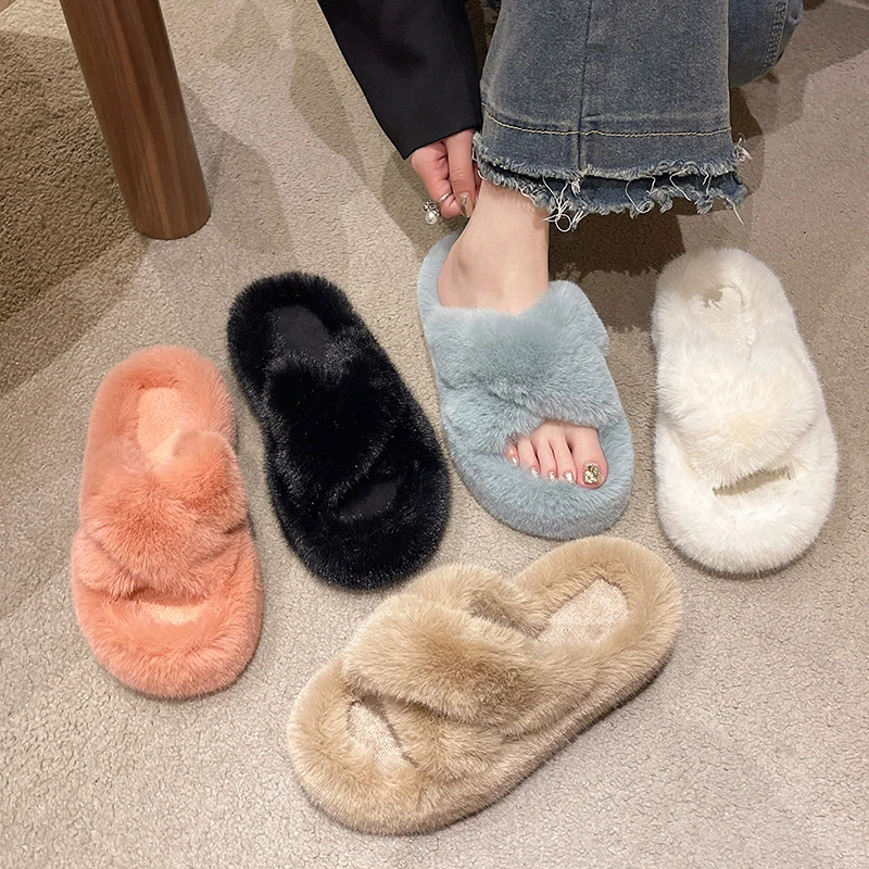Damen Flauschige Pantoffeln mit Kreuzriemen und Offener Zehenpartie, Weiche Plüsch-Hausschuhe für Drinnen und Draußen, Rutschfeste Warme Damen-Hausschuhe – Detail 5