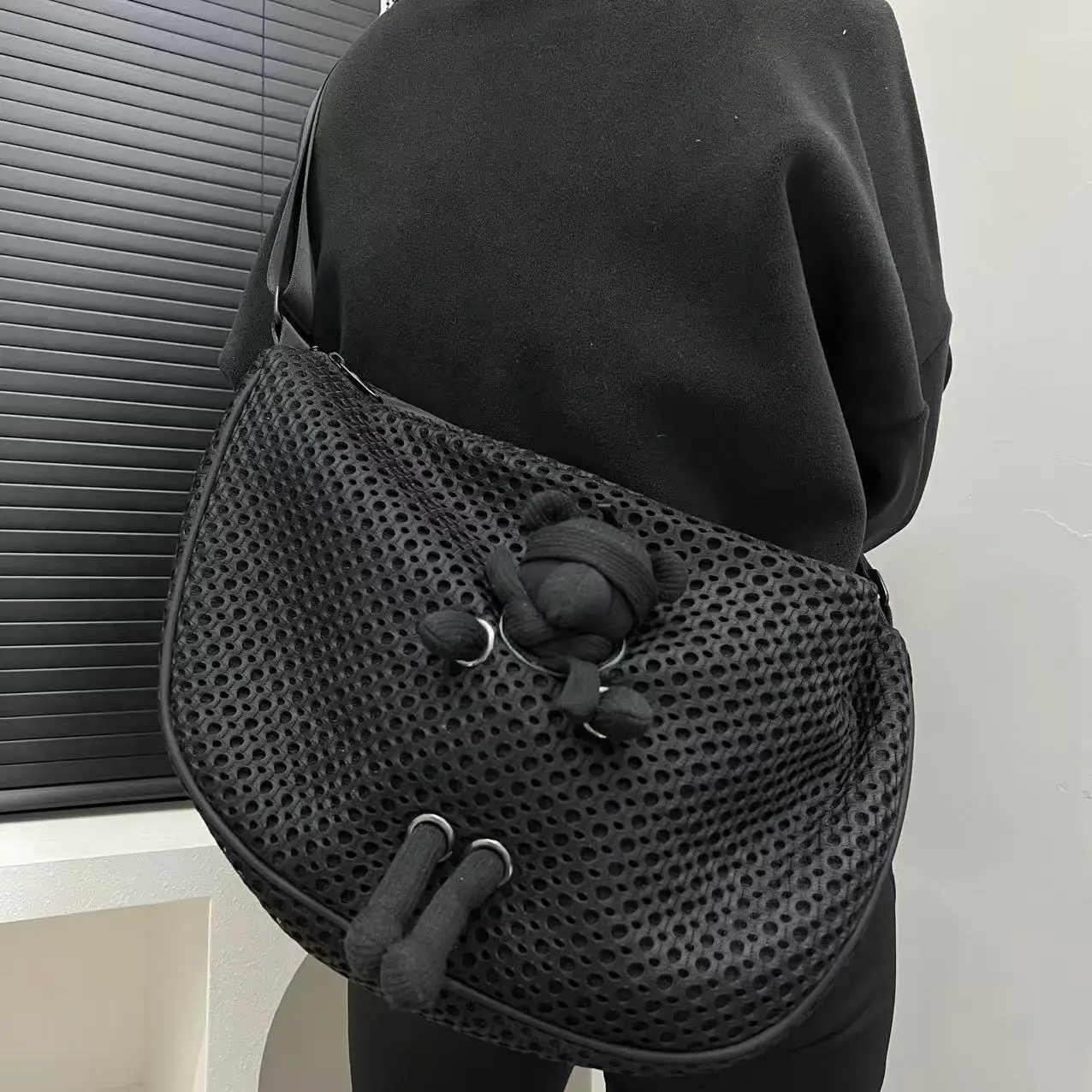 Ladies' fashionable mesh chest bag carrying doll casual sports crossbody bag