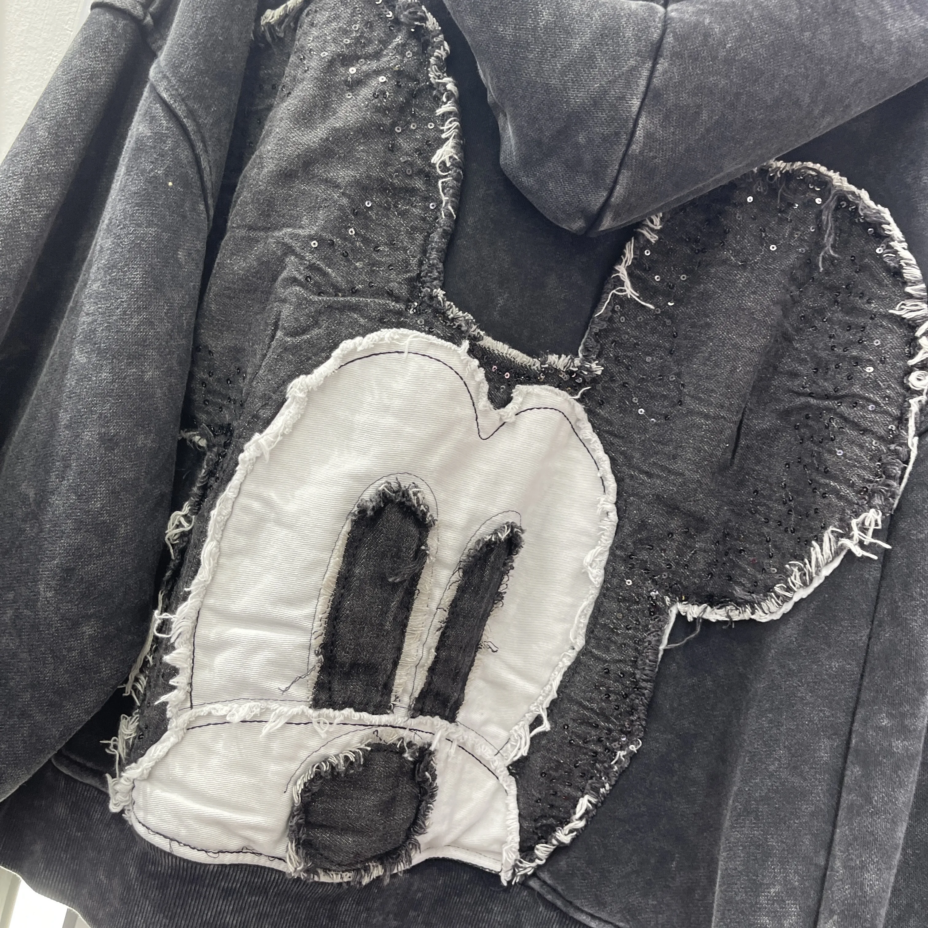 2025 New Heavy Embroidery Cartoon Short Jacket for Women Loose Fit Versatile Trendy Brand Hooded Sweatshirt Black Jacket