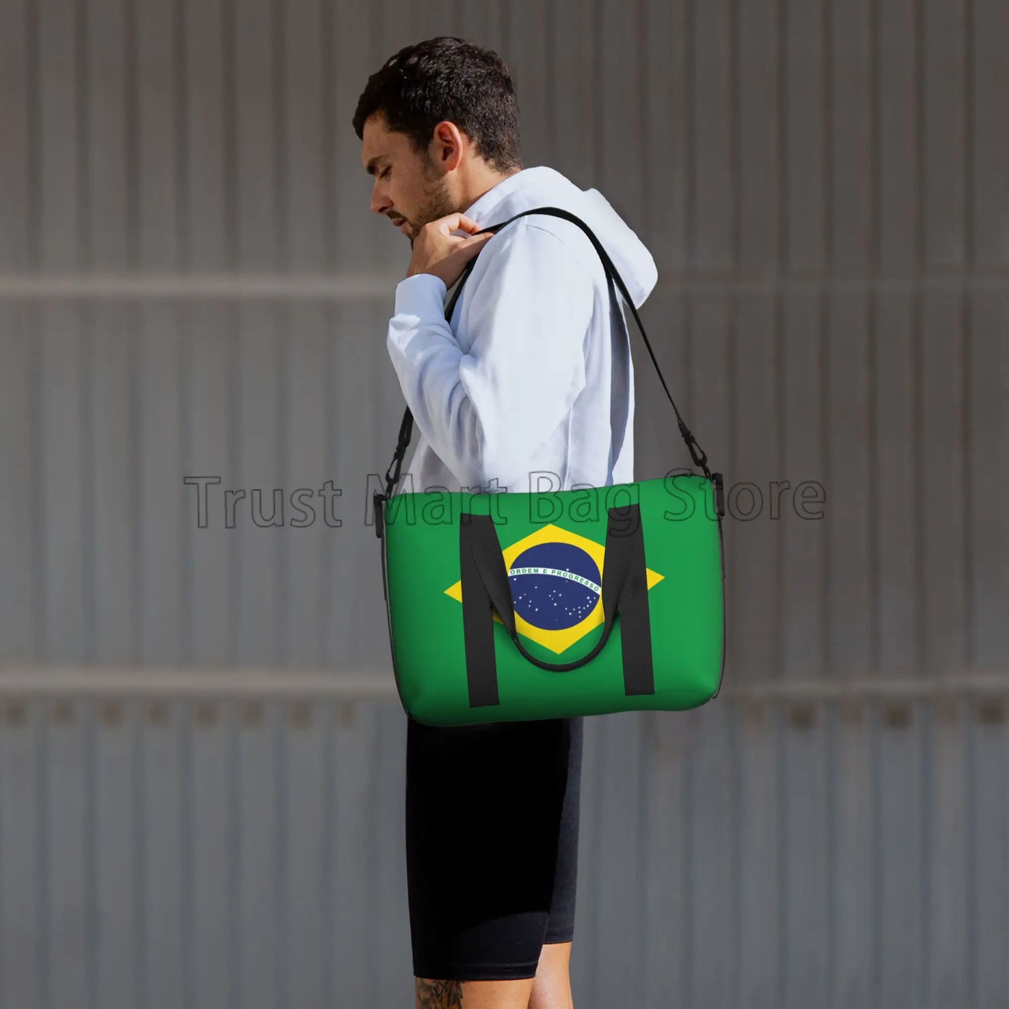 Bolso de viaje con estampado de bandera de Brasil para hombre y mujer, bolsa de hombro impermeable, para llevar durante la noche, para gimnasio