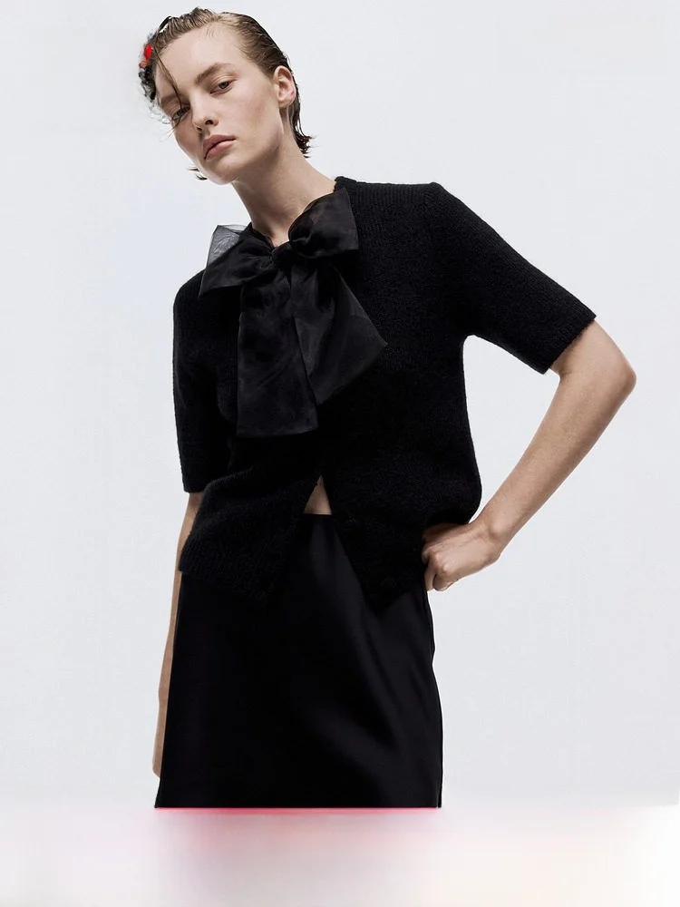 

Весенний женский вязаный кардиган H&M с узлами и тонкими полосками, повседневный, из полиэстера, нейлона и акрила, тонкий, стандартный крой