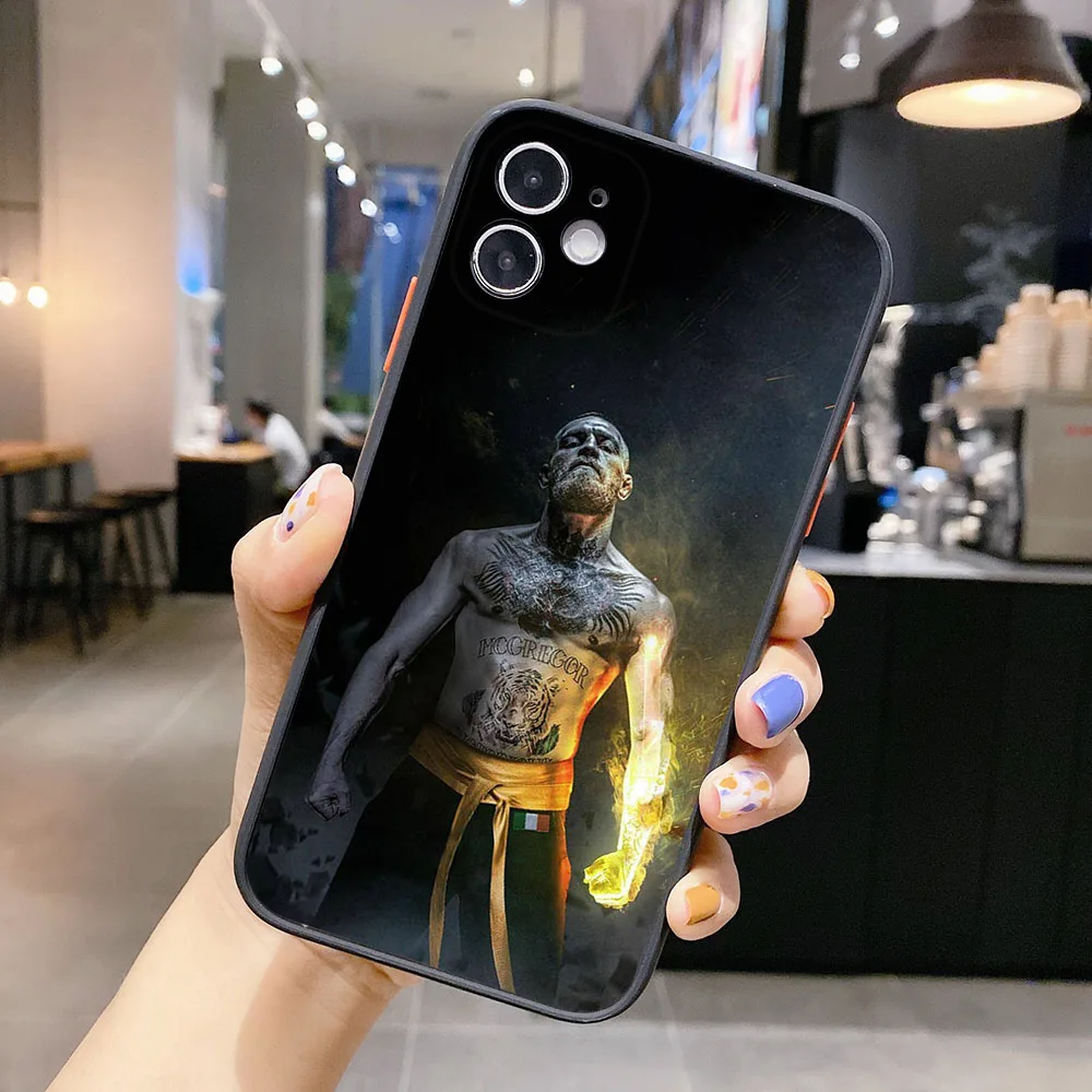 Matte Phone Case for iphone 14 15 Pro XS Max 13 8 7 6S 12 11 XR X SE Conor Mcgregor Boxing Champion Translucent Case Funda Shell