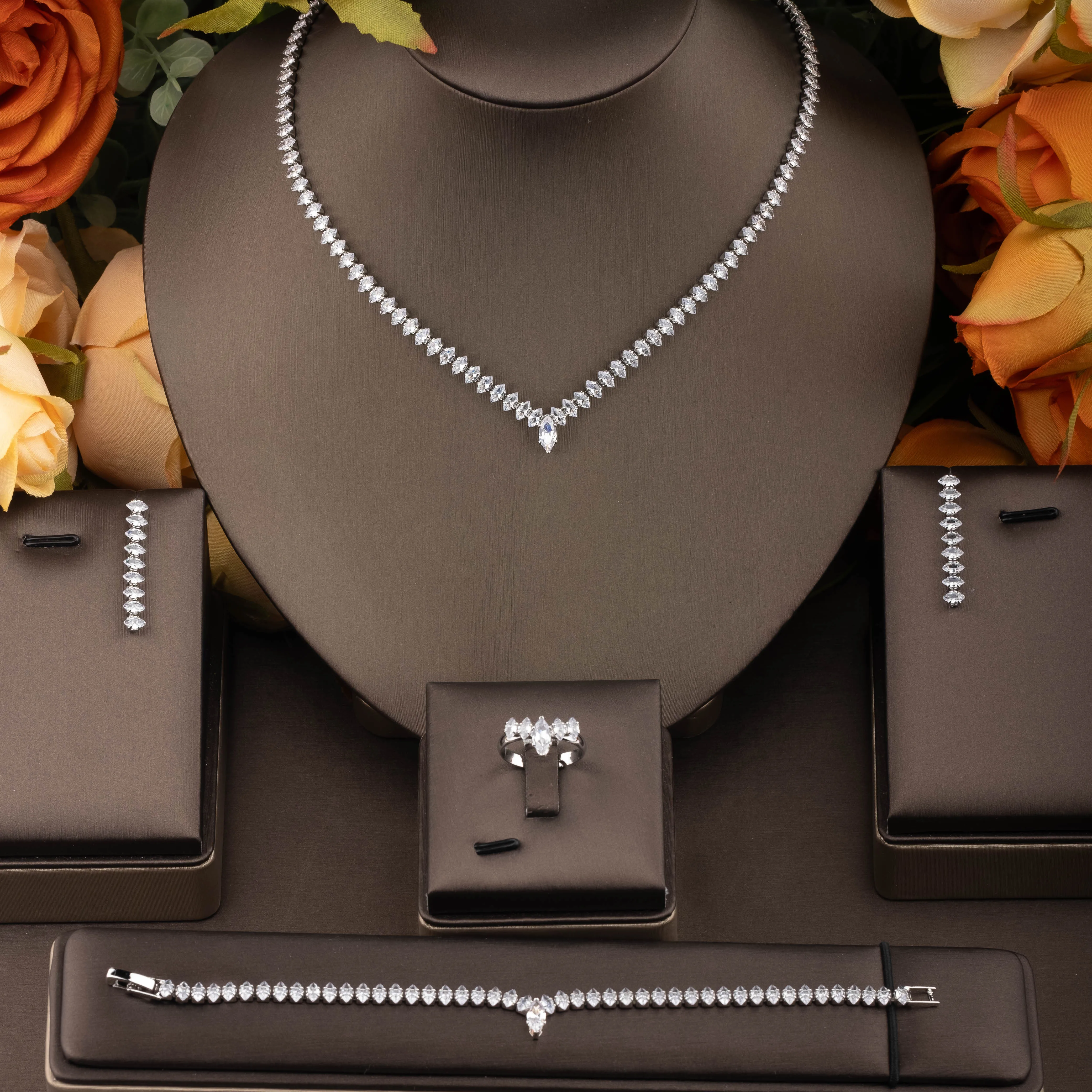1 set of simple style cubic zirconia V-shaped jewelry set suitable for women's daily and party wear. Gift box not included