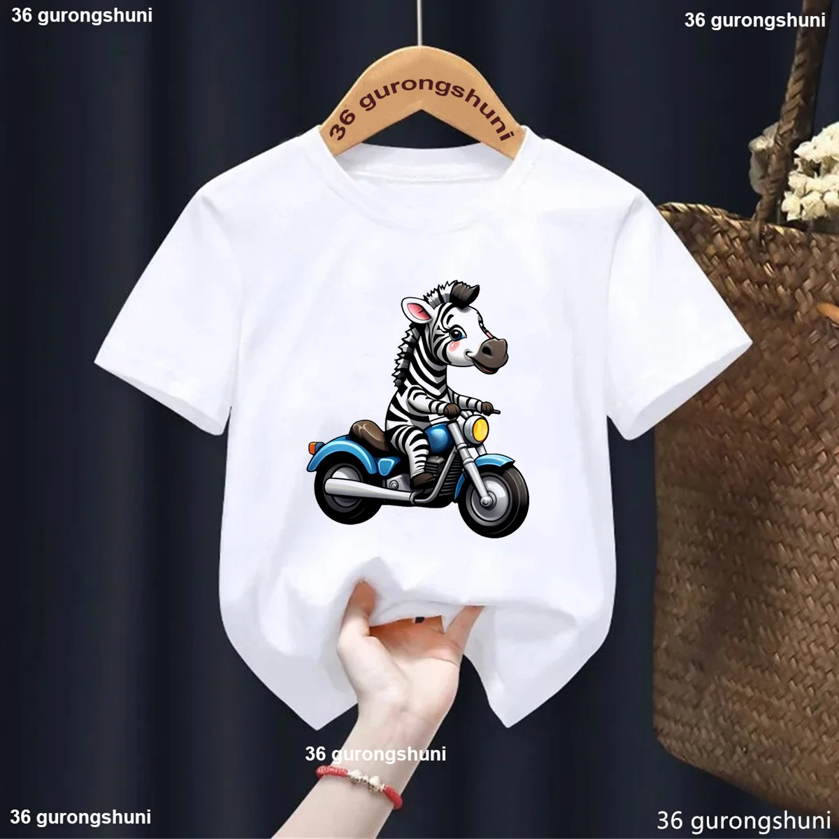 Cute Smiling Degu Riding a Motorcycle Print Boys/Girls Tshirt Harajuku Kawaii Kids Clothes 2025 Summer Casual Tshirt White Tees