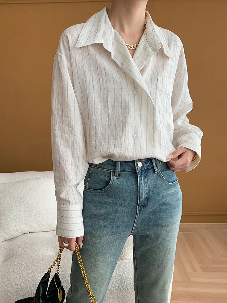 [LANMREM] Office Lady Striped Women Shirt Lapel Single Breasted Asymmetric Design Long Sleeve Blouse 2024 Autumn New 26D9894