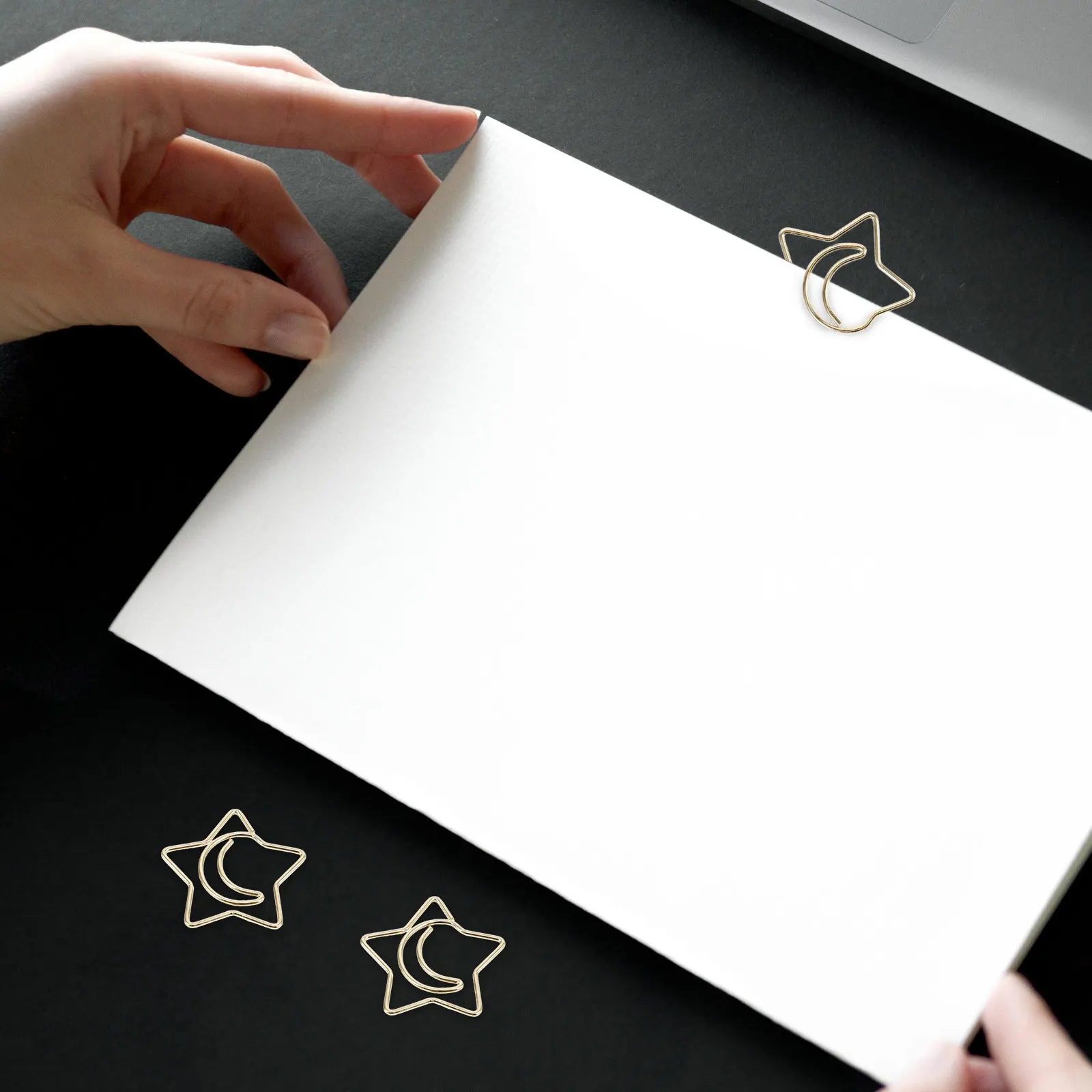 60Pcs Star Shaped Paper Clips Decorative Bookmark Office Supplies Multi-Use Document Clips for Students Homework Photos Files