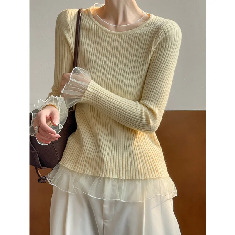 เสื้อสเวตเตอร์ถักลูกไม้ผู้หญิง แขนยาว คอทรงกลม แต่งระบาย ทรงเข้ารูป สไตล์ใหม่สำหรับฤดูใบไม้ผลิ เหมาะสำหรับใส่เป็นเสื้อตัวใน