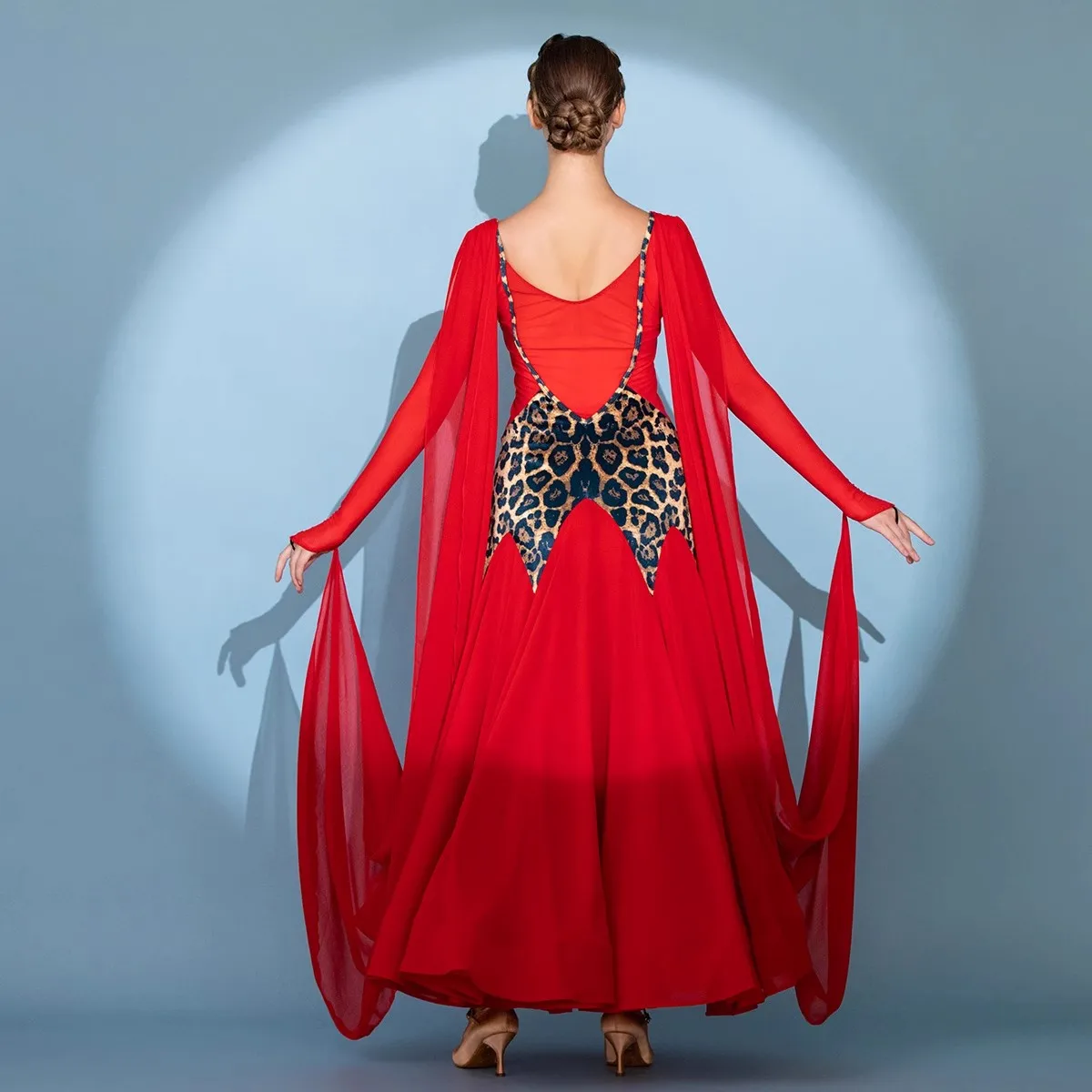 

2025 New Ballroom Dance Dresses for Women Competition Waltz Dress Long Sleeve Modern Dancewear Stage Costumes Red
