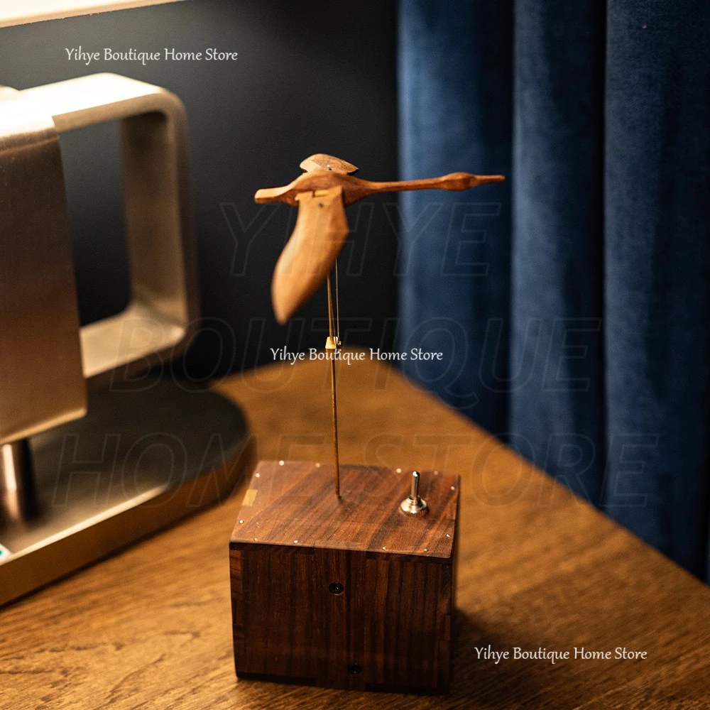 

Creative Black Walnut Swan Figurine - Modern Tea Room Desktop Ornament, Ideal Housewarming or Entryway Gift