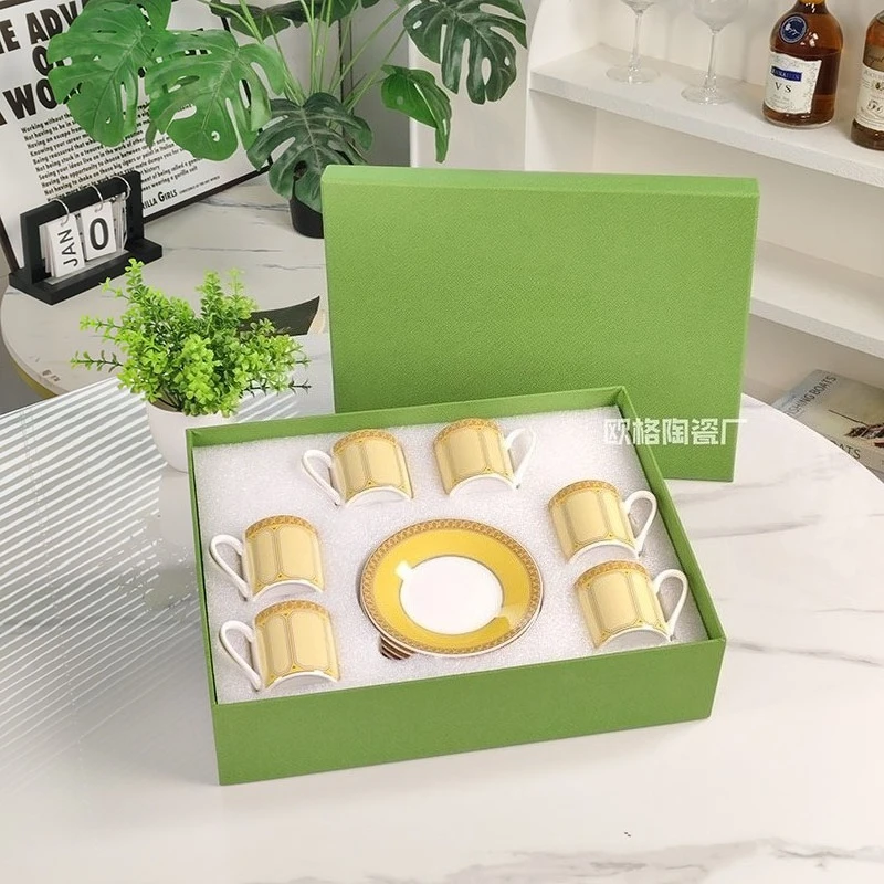 Minimalistische Bone China Espresso Cup Schotel Commercieel Thuisgebruik Koffiemok Servies Elegante Praktische Koffiekopjes