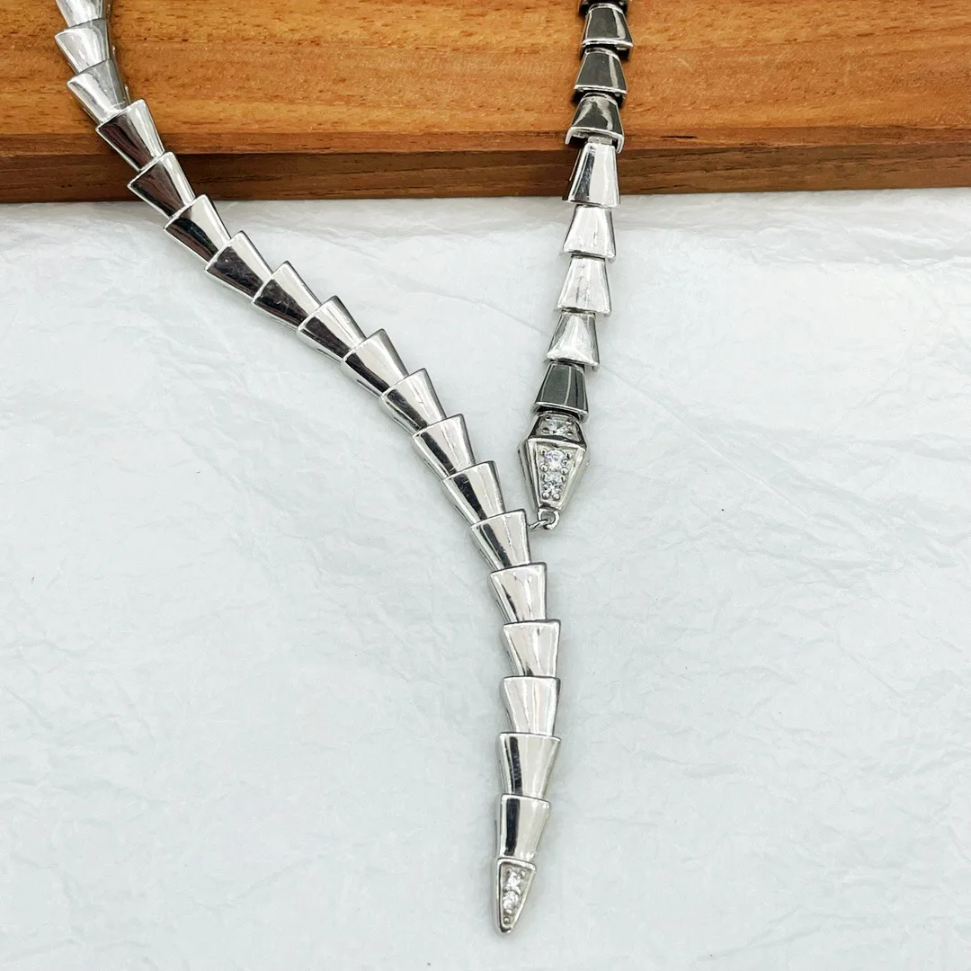 N S925 Silver Hip Hop Trend Head And Tail Inlaid Zircon Snake Bone Necklace Collarbone Neck Chain