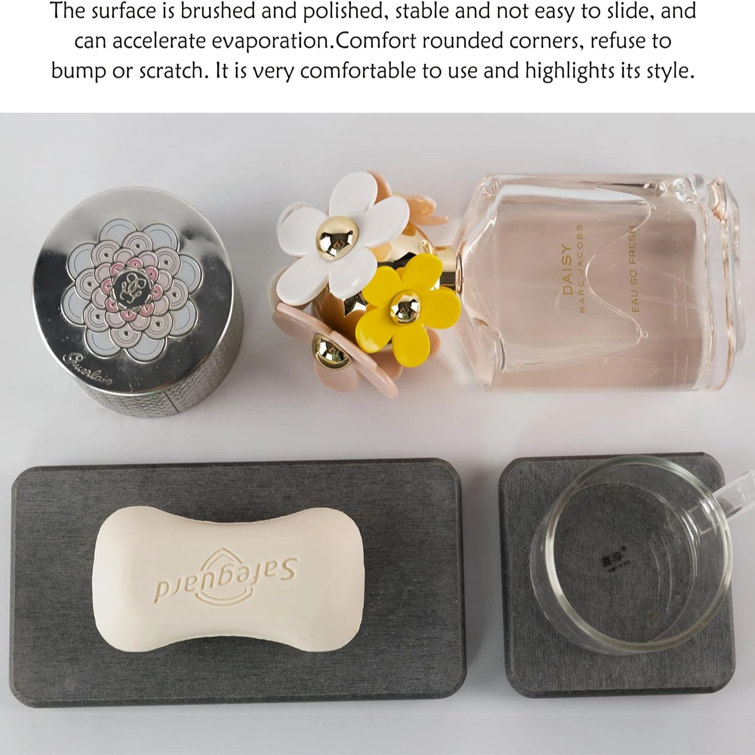 

Elevate your home decor and entertaining with this lavish and chic diatomite tray set. Enhance your space with this exquisite an