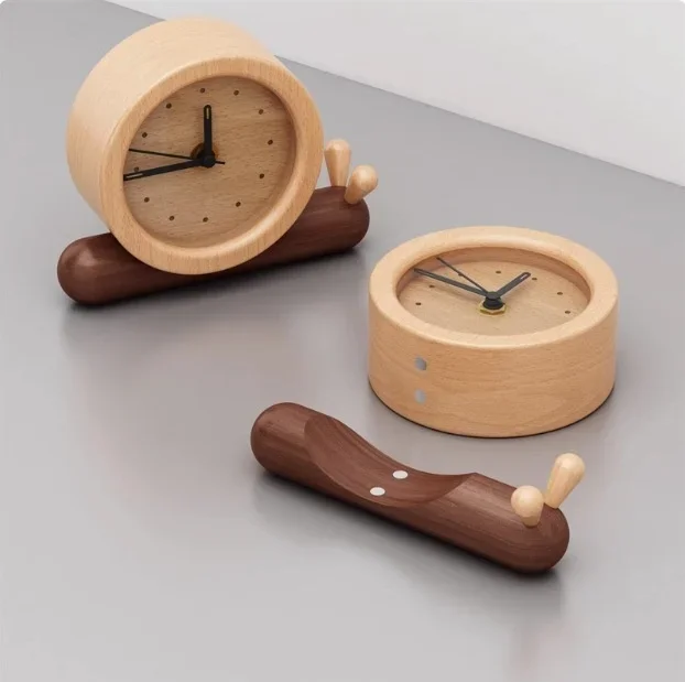 Modern Beech Wood Snail Shape Alarm Clock Creative Quiet Desktop Backlight Quartz Display Electronic for Bedroom Bedside
