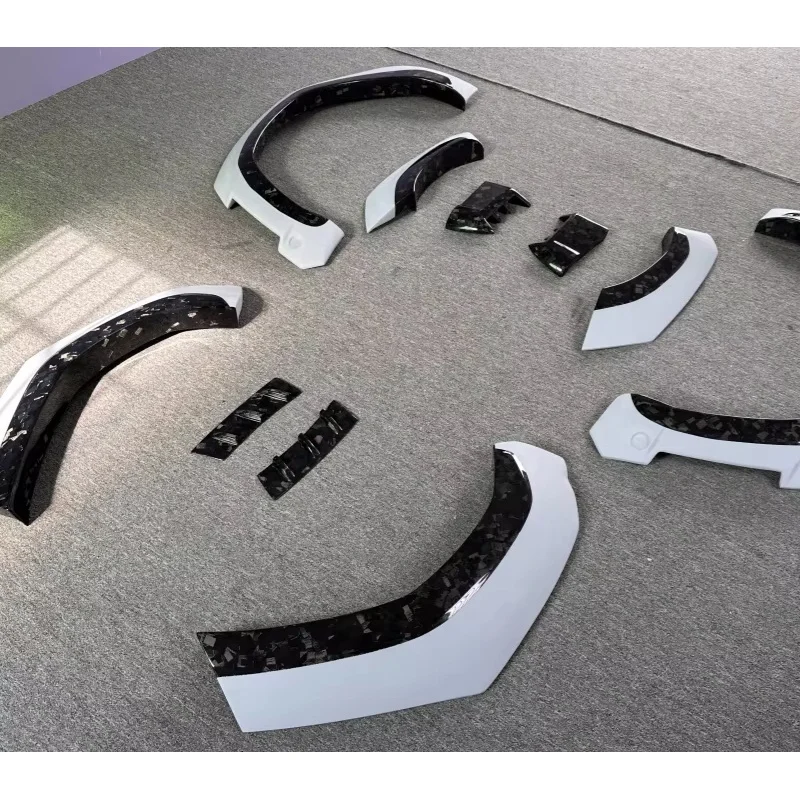 

For Lamborghini URUS Upgrade 1016 Style Forged Carbon Fiber Wide- Wheel Eyebrows Front Rear Fender Body Kit