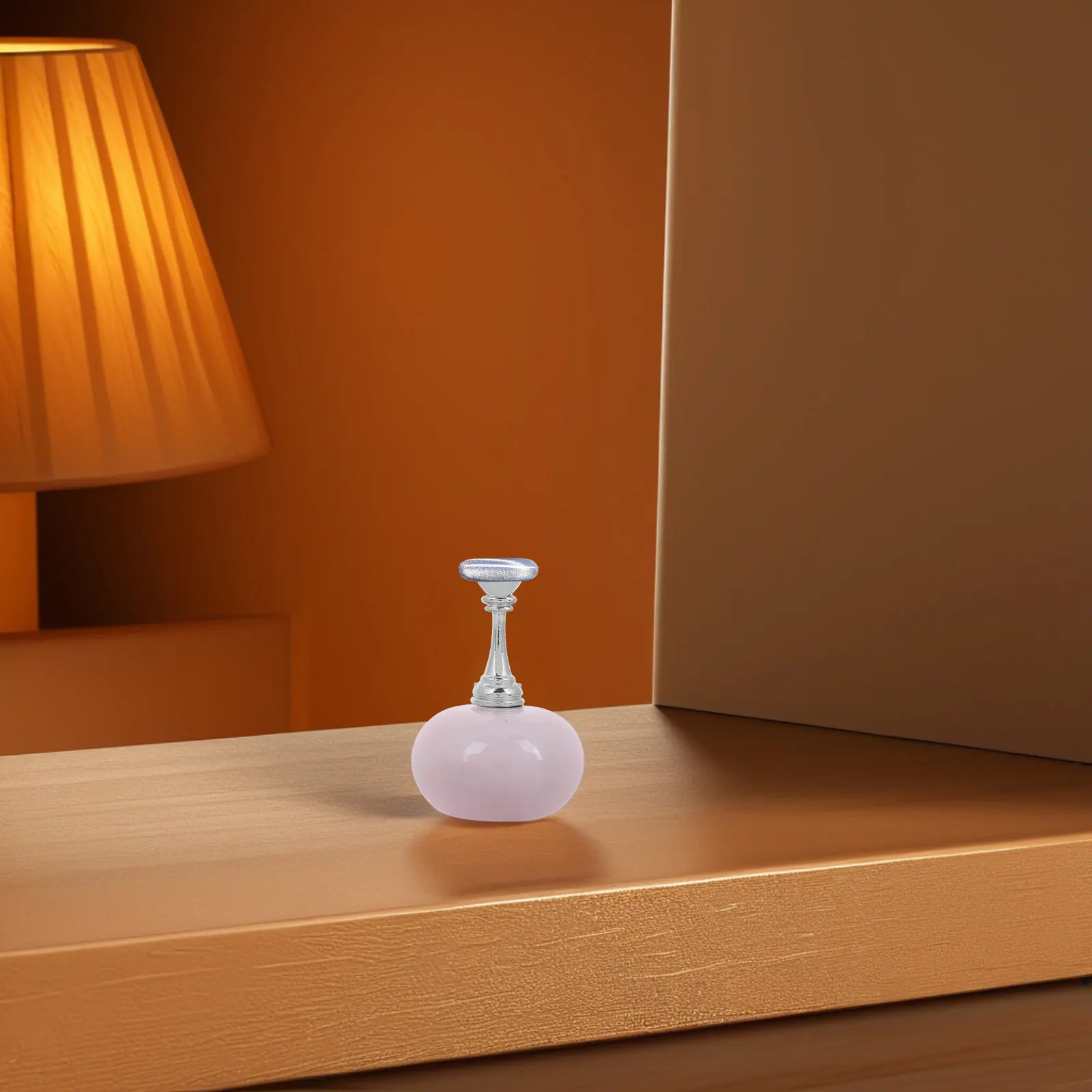 

Magnetic Nail Art Practice Stand Vintage Design Tip Holder for Professional Student Manicurists Nail Polish Decoration Display