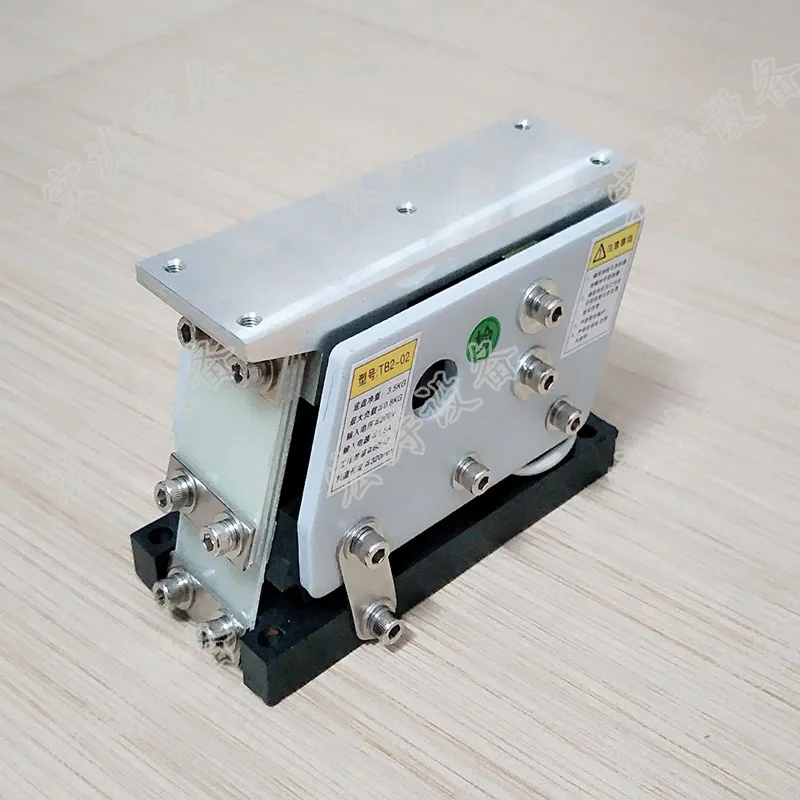 TB-1 TB-2 TB-3 100 # 140 # 160 # Linear feeder Direct vibration feeder Electromagnetic vibrator