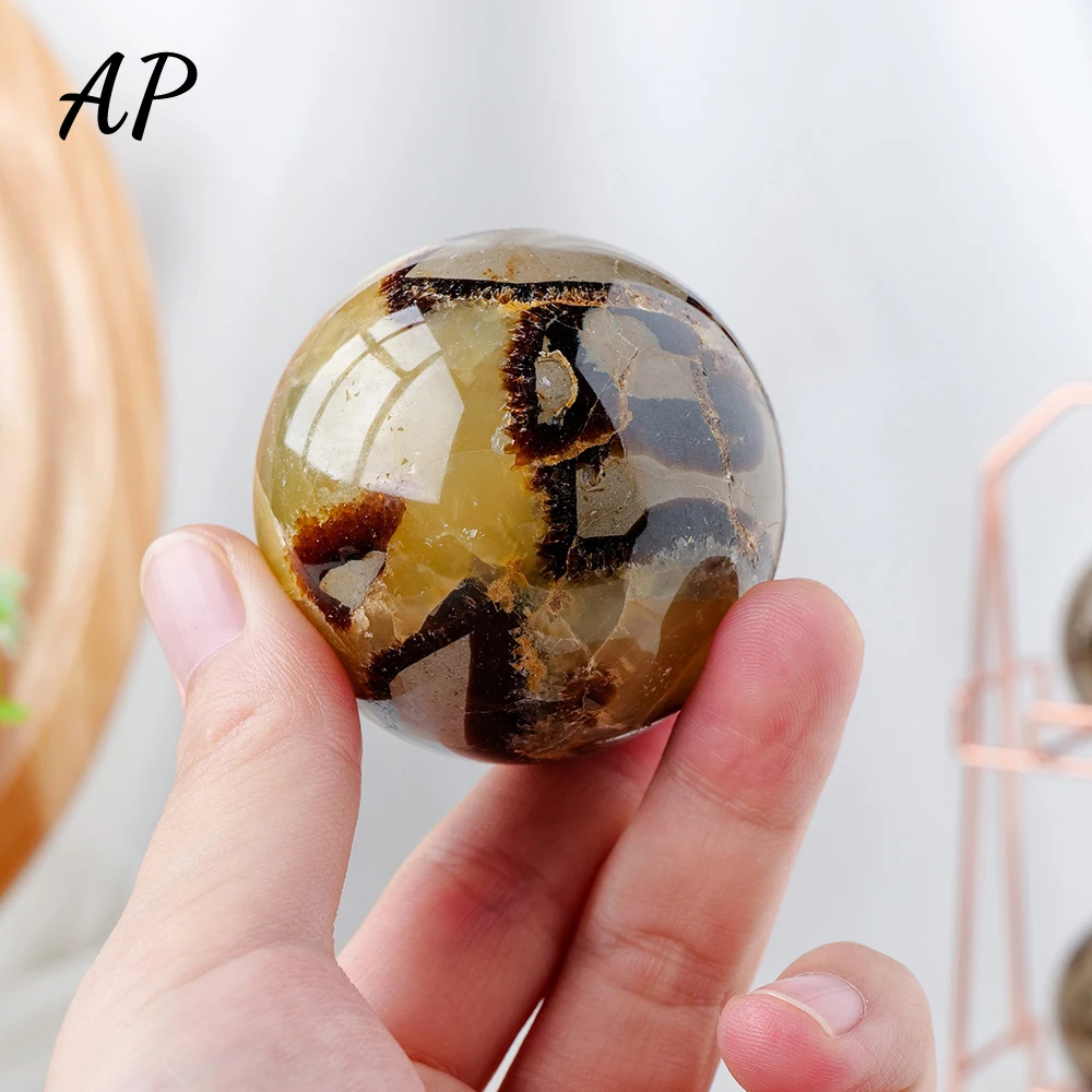 1pc Natural Quartz Sphere Ocean Tortoise Shell Stone Crystal Ball Healing Stone Energy Gemstone Home Decoration Gifts